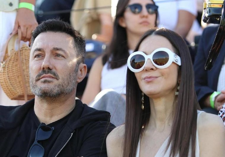 El ministro de Defensa de la Nación, Luis Petri, junto a Cristina Pérez Foto: IG: @cris_noticias