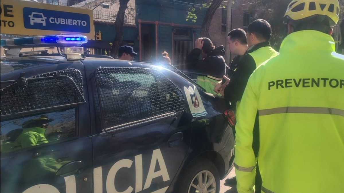 Detectaron a tres hombres con pedidos de captura durante controles en la Ciudad de Mendoza