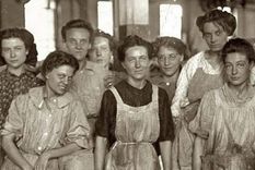 A finales del siglo XIX y principios del siglo XX, las mujeres enfrentaron condiciones de explotación y discriminación Foto: X