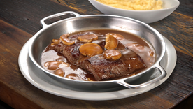 Muchas personas consideran esta receta ideal para aprender a preparar salsas cremosas. Muchas personas consideran esta receta ideal para aprender a preparar salsas cremosas.