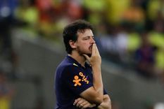 Fernando Diniz se molestó con el público de Brasil. Foto: EFE Fernando Diniz se molestó con el público de Brasil. Foto: EFE
