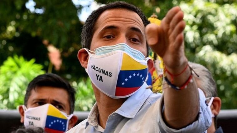 Juan Guaidó se enfrenta al desafío de revitalizar a la oposición en las calles tras meses sin lograrlo. Foto: GETTY IMAGES