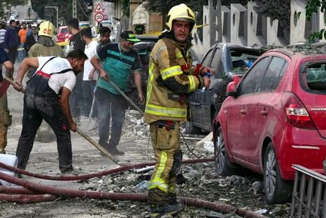 israel desoye el alto el fuego y bombardea distintos puntos de iran israel desoye el alto el fuego y bombardea distintos puntos de iran