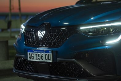 MDZol | Renault presentó su primer SUV híbrido Foto: Renault