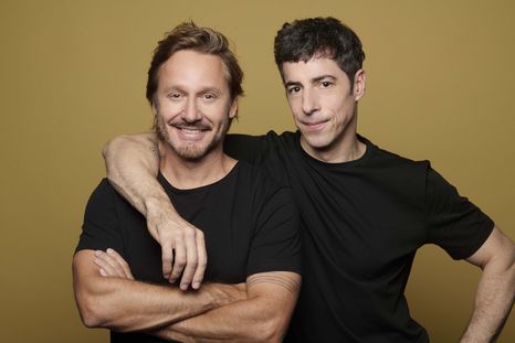 Benjamín Vicuña y Esteban Lamothe protagonizan la versión argentina de Secreto en la montaña. Benjamín Vicuña y Esteban Lamothe protagonizan la versión argentina de Secreto en la montaña.