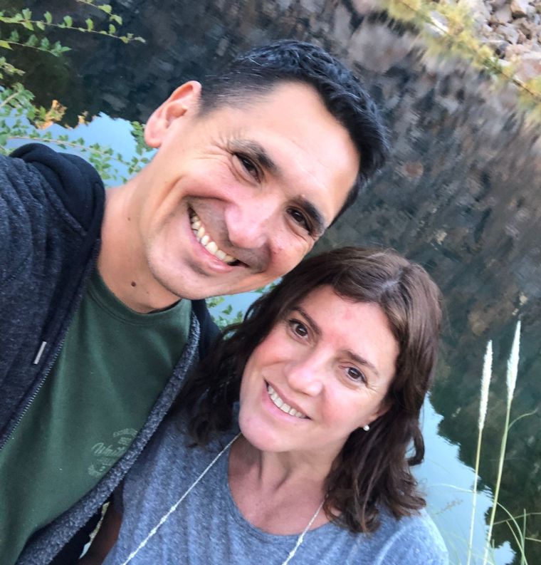 Fabricio de la Vega y Carolina Chiconi se dedican al diseño y comparten estudio desde hace 20 años Foto: Gentileza