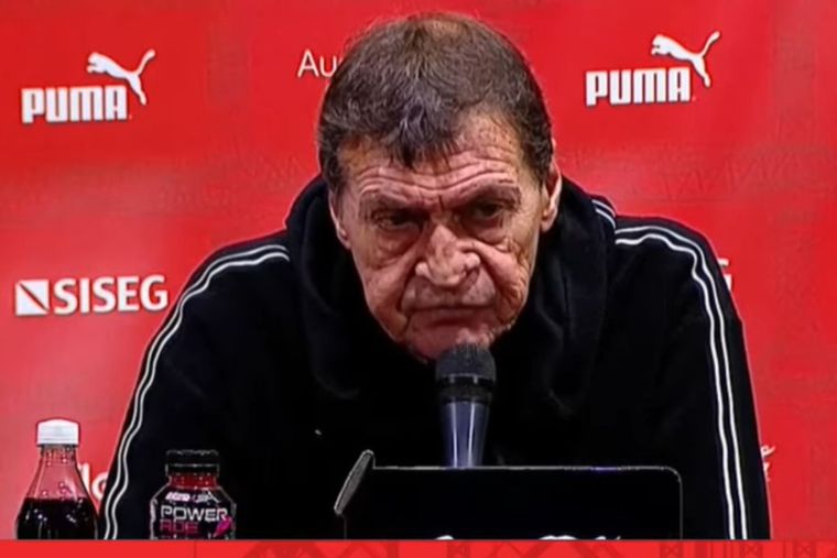 Falcioni expresó su enojo luego del Godoy Cruz-Independiente.