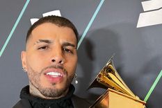 el increible gesto de rauw alejandro con una fan