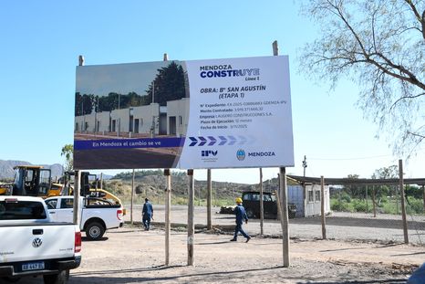 El proyecto en la ex playa San Agustín avanza con la proyección de un barrio que comenzó con la preparación de los suelos para su urbanización. El proyecto en la ex playa San Agustín avanza con la proyección de un barrio que comenzó con la preparación de los suelos para su urbanización.