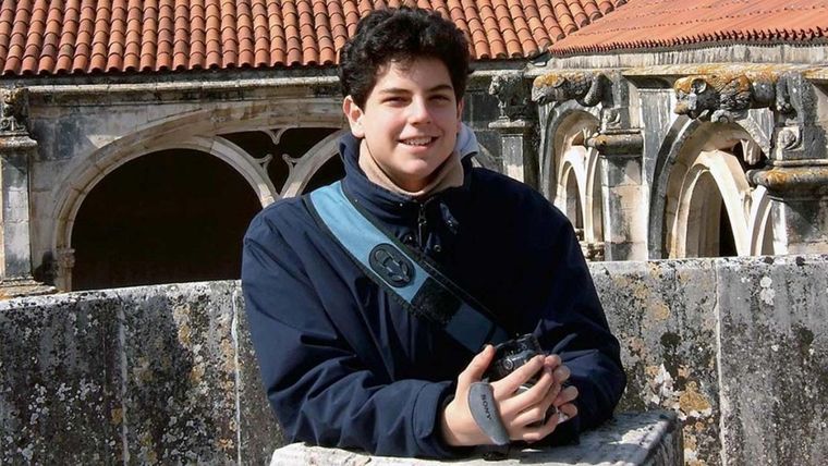 Carlo Acutis dedicó su vida a evangelizar a través de internet Foto: X/@CatholicArena