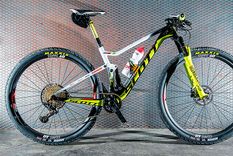 la scott spark rc 900 de nino schurter