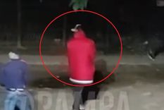 Los delincuentes llegaron fuertemente armados al lugar del tiroteo, y todo quedó registrado en video. Foto: Captura de Pantalla (@pampamonaco)