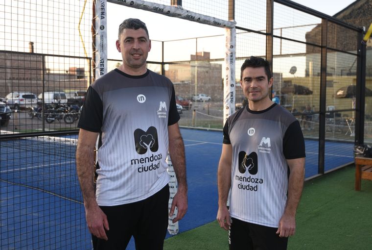 Marcelo Daud y Gustavo Rojas, dos de los impulsores de la Asociación Mendocina de Jugadores de Pádel. Foto: Maximiliano Ríos/MDZ