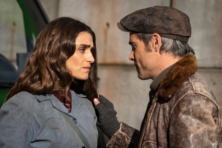 Olivia Molina destaca especialmente en La Valla, una de sus mejores producciones