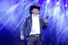 Julión Álvarez está en pareja con Nathaly Fernández desde el 2011.