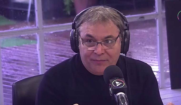 Gabriel Rolón, psicoanalista, ha construido gran parte de su trayectoria pública precisamente alrededor de esa dimensión secreta de la palabra.