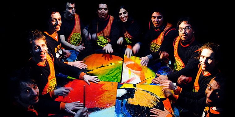 Doce músicos le darán cierre a la feria de diseño.