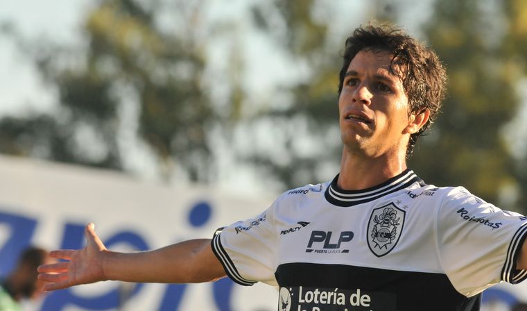 Nacho Fernández volverá a vestir los colores de Gimnasia en 2026.