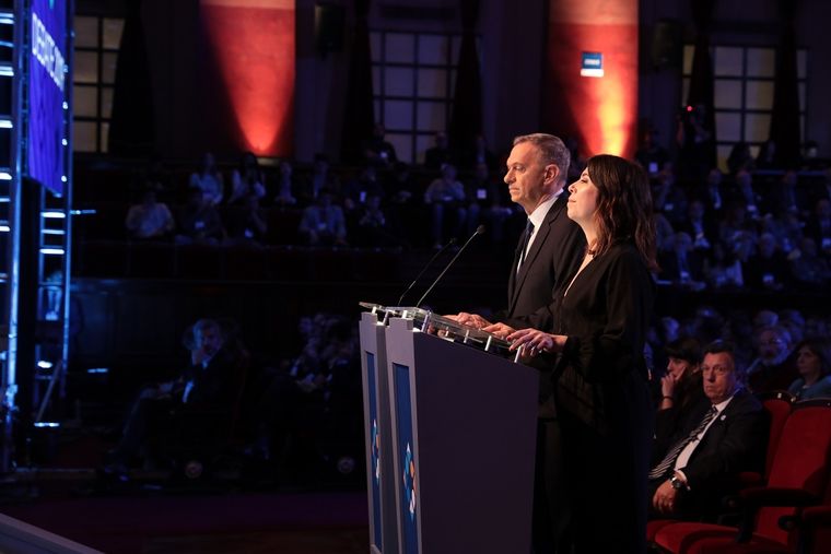 Marcelo Bonelli y María ODonell fueron moderadores en 2019. Foto: Cámara Nacional Electoral