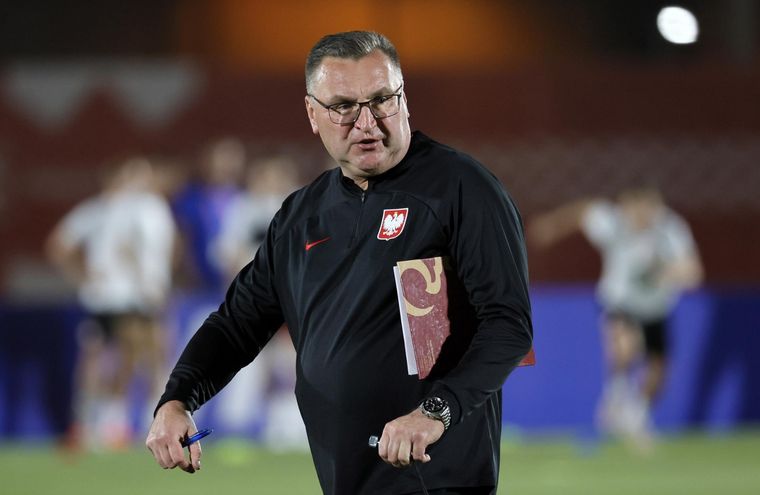 Czeslaw Michniewicz, DT de Polonia. Foto: EFE