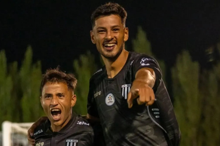 Nicolás Ferreyra marcó su sexto gol en lo que va del año con la camiseta de Gimnasia. Nicolás Ferreyra marcó su sexto gol en lo que va del año con la camiseta de Gimnasia.