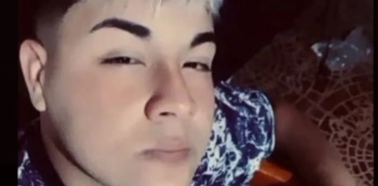 Tomás Tello tenía 18 años.