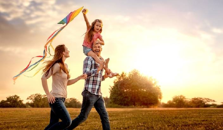 Si la felicidad es una revolución pendiente, entonces su mayor enemigo es la indiferencia. Foto: Shutterstock