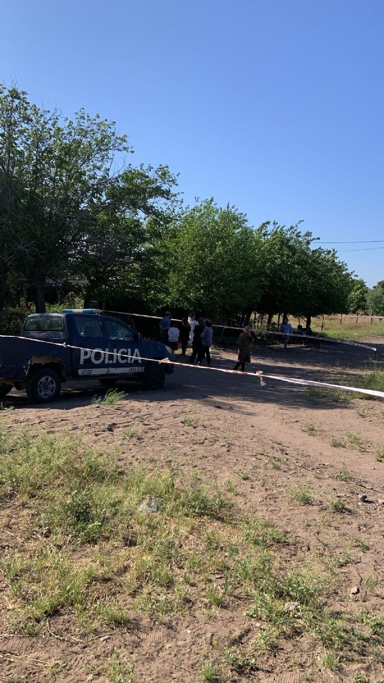 La Policía en el lugar del asesinato. Foto: Ministerio de Seguridad