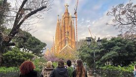 Gaudí se inspiró en el conocimiento histórico para reinventar la arquitectura contemporánea. Gaudí se inspiró en el conocimiento histórico para reinventar la arquitectura contemporánea.