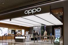 Los dispositivos de Oppo de última generación incorporan pantallas con marcos reducidos y sensores fotográficos múltiples en su parte posterior.