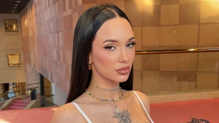 No te pierdas el look de La Joaqui.