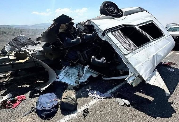 Hay varios heridos tras el impactante siniestro Foto: Foto: X @codigorojopue