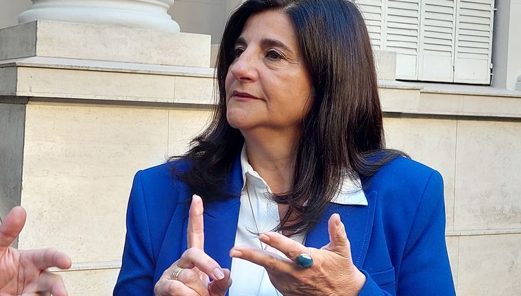 Gabriela Testa, presidenta de EMETUR, respondió a las acusaciones contra el Gobierno de Mendoza.