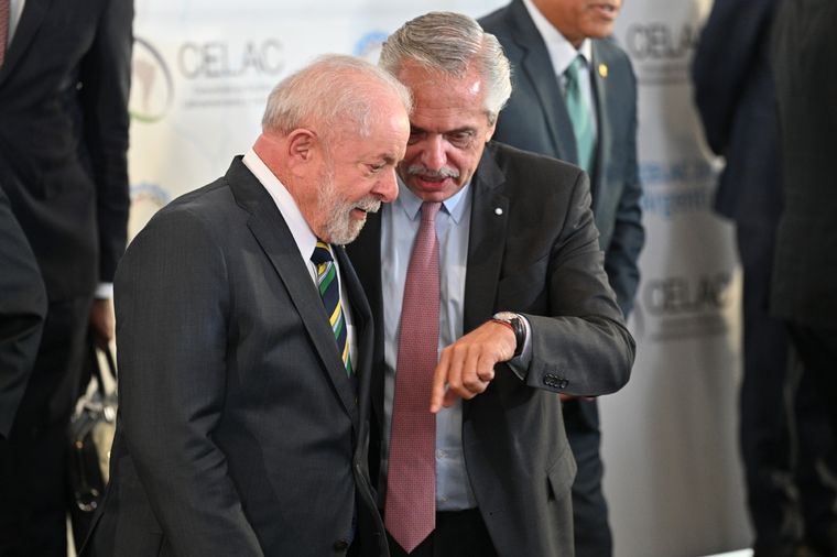 Alberto viaja a Brasil con el objetivo de estar lo menos posible en Argentina Foto: Telam