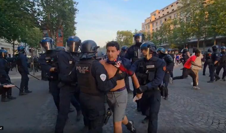 Disturbios, corridas y detenidos en París durante la final de la Champions entre PSG y Arsenal.