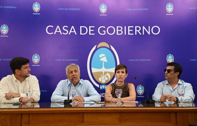Ignacio Haudet. Alfredo Cornejo, Jimena Latorre y Ramiro Canet Ignacio Haudet. Alfredo Cornejo, Jimena Latorre y Ramiro Canet