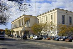 Desde la Universidad Nacional de Córdoba, con más de 400 años de historia, sostienen que la presencia de estudiantes de distintos países enriquece la experiencia educativa en el aula. Foto: Facultad de Ciencias Químicas UNC