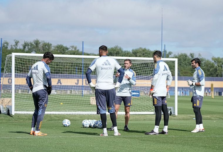 Boca busca quien defienda los tres palos tras la baja de Chiquito Romero. Foto: Boca Juniors