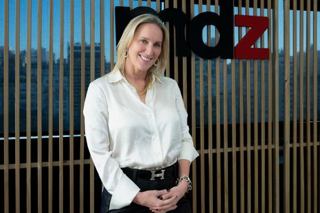 Paula, la hija de Juan María Traverso, es analista de imagen y ahora brilla como conductora de televisión. Paula, la hija de Juan María Traverso, es analista de imagen y ahora brilla como conductora de televisión.