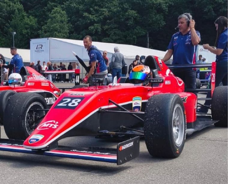 Lautaro Campione, primer representante mendocino en competir en la Fórmula X Pro Series europea. Lautaro Campione, primer representante mendocino en competir en la Fórmula X Pro Series europea.