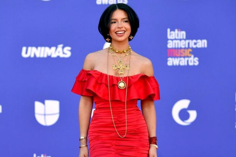 Esto es lo que puso Angela Aguilar en sus redes sociales y llamó la atención de todos.