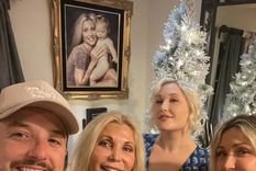 Pamela Bach Pamela Bach junto a su familia. Foto: Instagram: @pamelabachhasselhoff