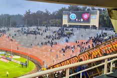 Los violentos, dueños de la tribuna de Godoy Cruz. Foto: MDZ Los violentos, dueños de la tribuna de Godoy Cruz. Foto: MDZ