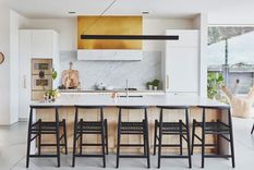 una buena iluminación puede marcar la diferencia en el éxito de un diseño de cocina. Foto: Blakes London