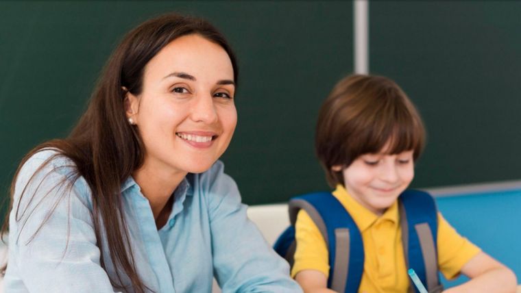 Pensemos lo incómodo y hasta estresante que resulta ser calificados y no saber qué hicimos bien y qué hicimos mal. Foto: Freepick.