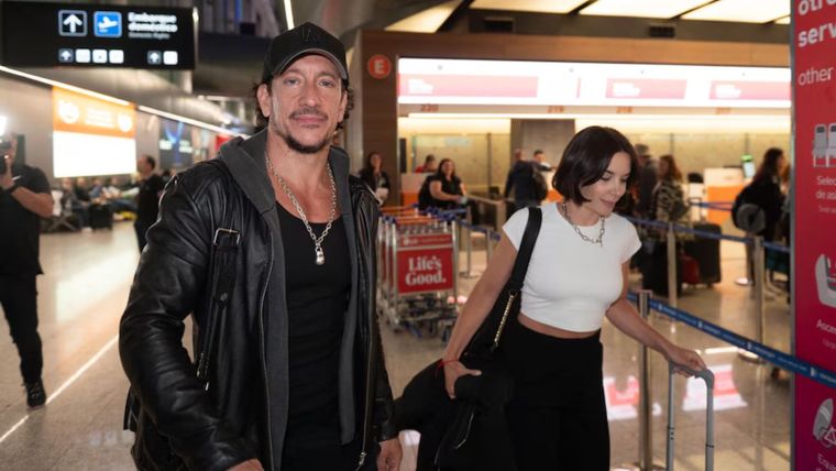 Nico Vázquez y Dai Fernández en Ezeiza. / RS Fotos