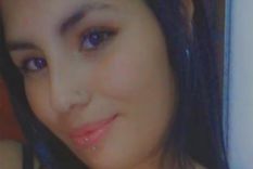 La madre de Karen Ailén Donnarumma, cuya muerte ocurrió el domingo tras salir de un pool de José C. Paz, reclama que se investigue si fue víctima de una brutal agresión. La madre de Karen Ailén Donnarumma, cuya muerte ocurrió el domingo tras salir de un pool de José C. Paz, reclama que se investigue si fue víctima de una brutal agresión.