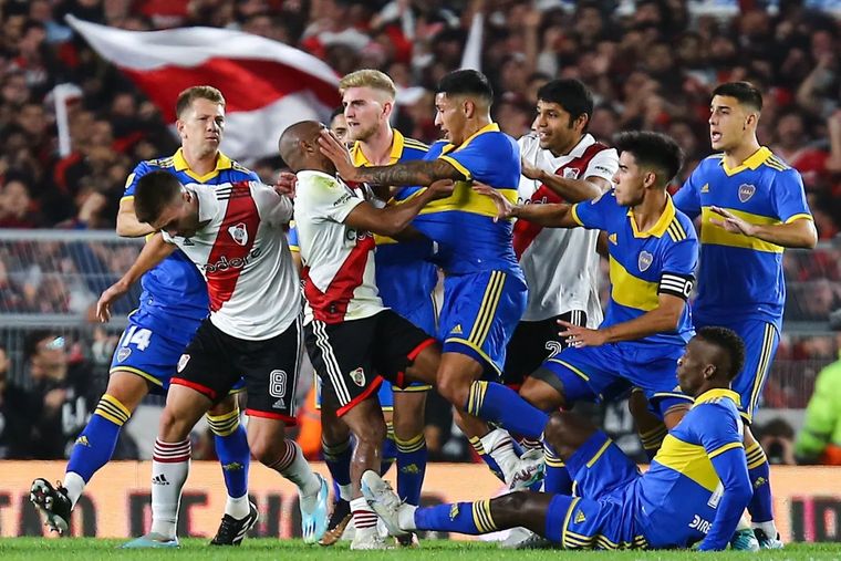 El Millonario y el Xeneize se verán las caras en el Monumental.