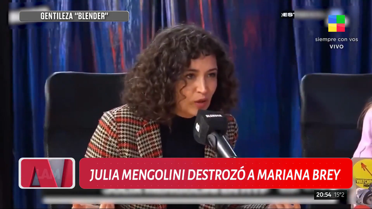 Julia Mengolini destruyó a Mariana Brey. Foto: captura de pantalla TV/ América. Julia Mengolini destruyó a Mariana Brey. Foto: captura de pantalla TV/ América.