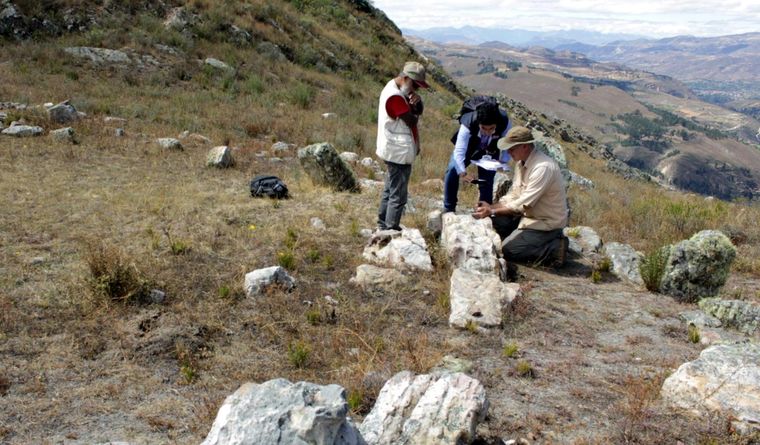 La plaza de piedra, entre los distritos de Baños del Inca y Llacanora, al este de la ciudad de Cajamarca. Foto: Efe.